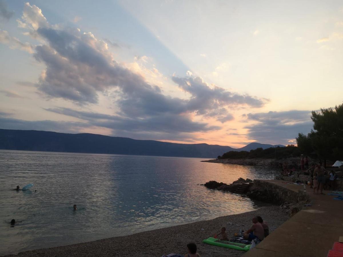 Apartments Vilim Пинезичи Экстерьер фото