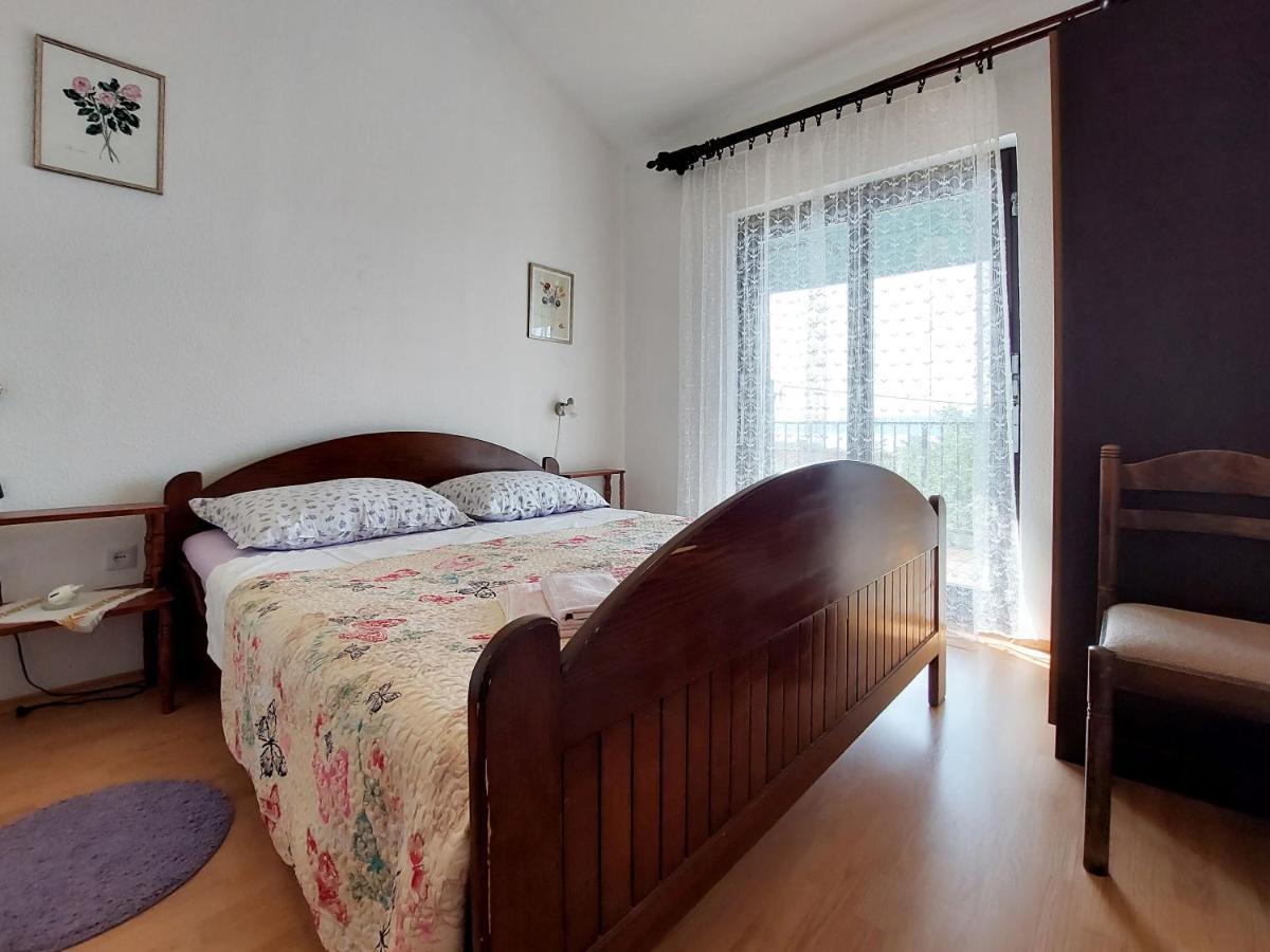 Apartments Vilim Пинезичи Экстерьер фото