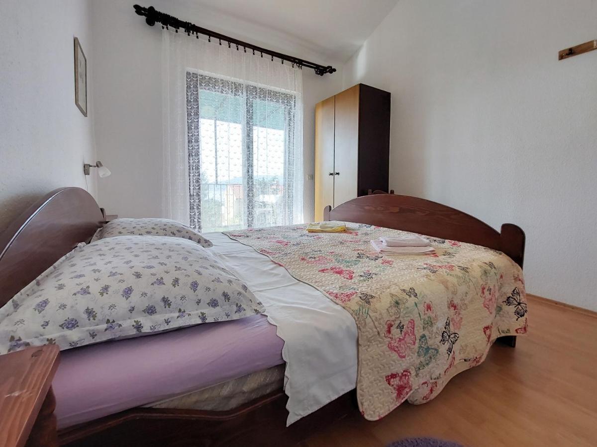 Apartments Vilim Пинезичи Экстерьер фото