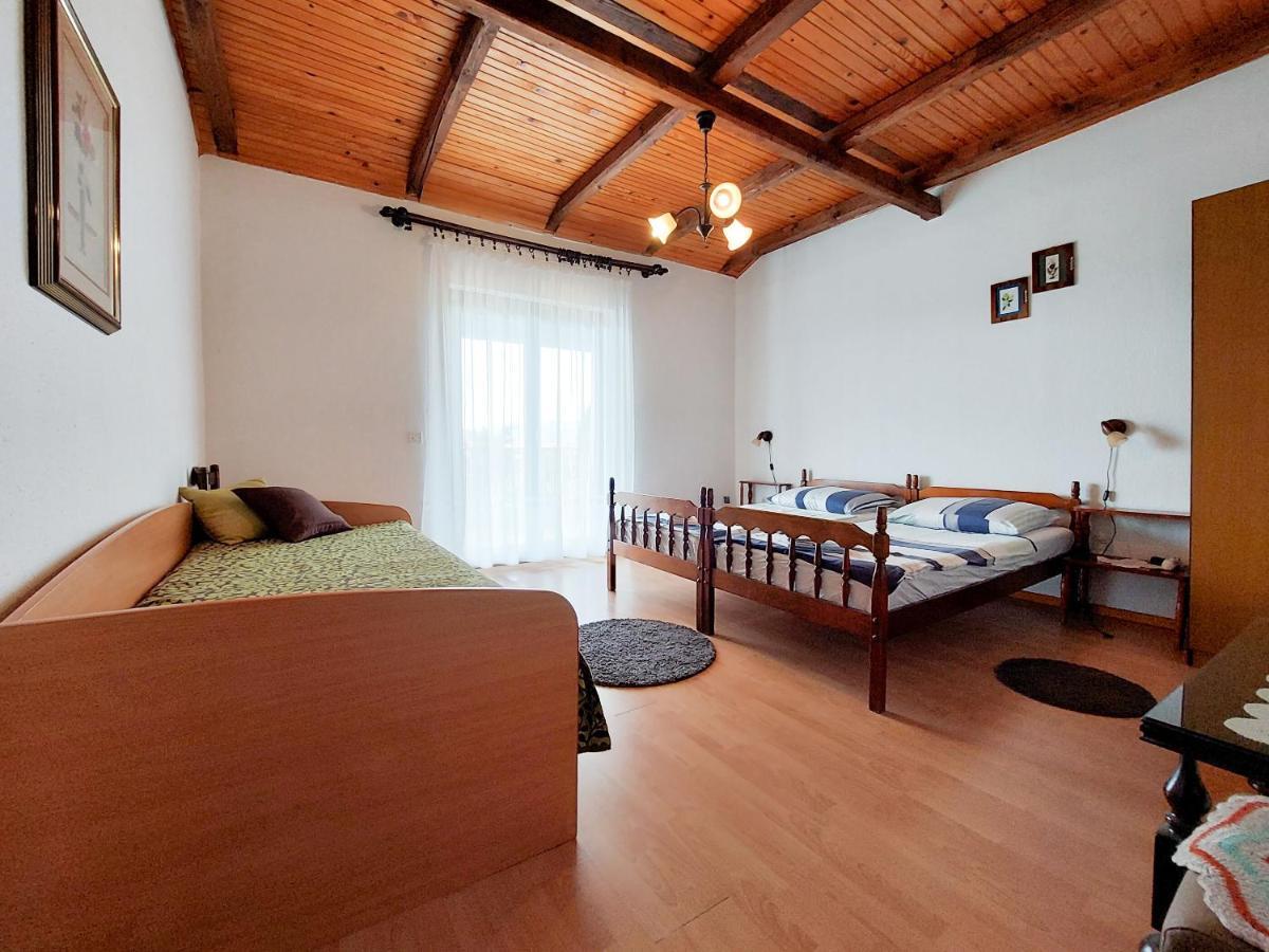 Apartments Vilim Пинезичи Экстерьер фото