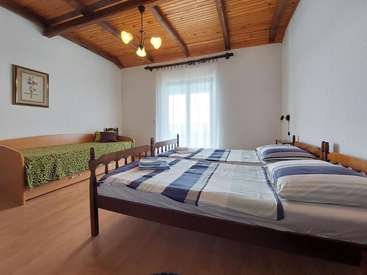 Apartments Vilim Пинезичи Экстерьер фото