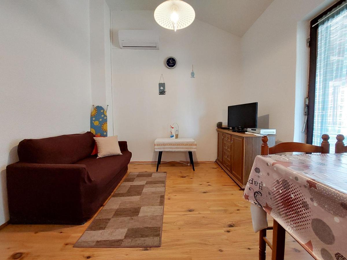 Apartments Vilim Пинезичи Экстерьер фото