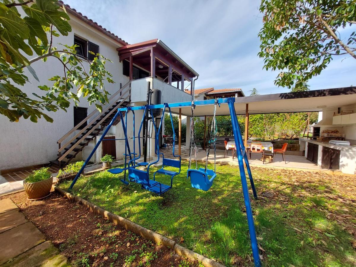 Apartments Vilim Пинезичи Экстерьер фото